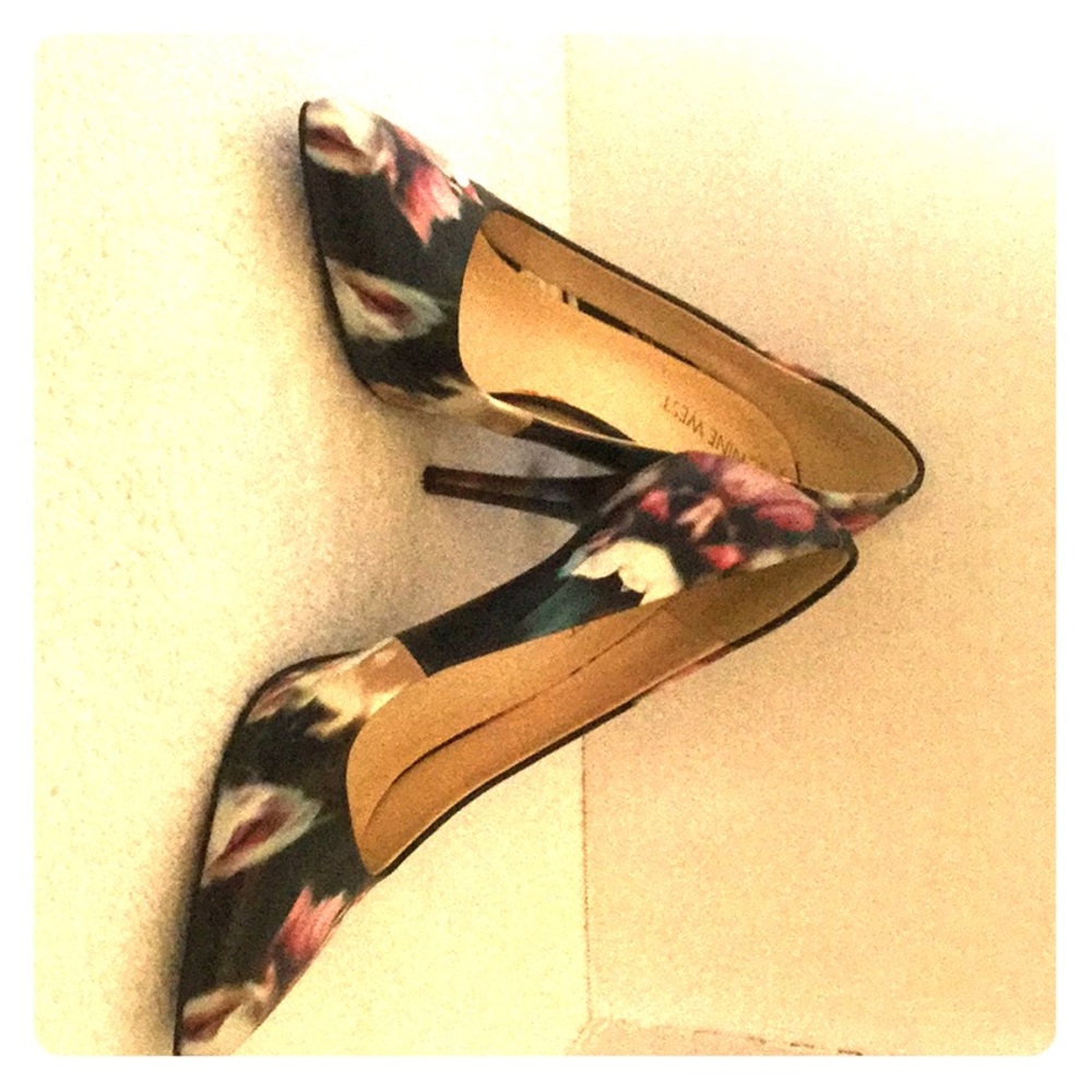 New - Nine West Stunning Pumps Size 9